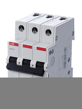 Автоматический выключатель 3P, 6A, C, 4,5кА, BMS413C06