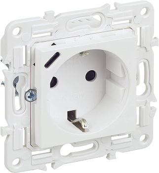 SKANDY Роз. с з/к/ш 16А с USB C 18Вт SK-R17W арк. бел. IEK SKANDY Роз. с з/к/ш 16А с USB C 18Вт SK-R17W арк. бел. IEK