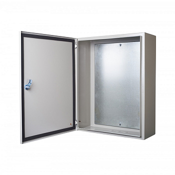 Корпус мет. нав. с монт. панелью, 650х500х220, IP54, Щ